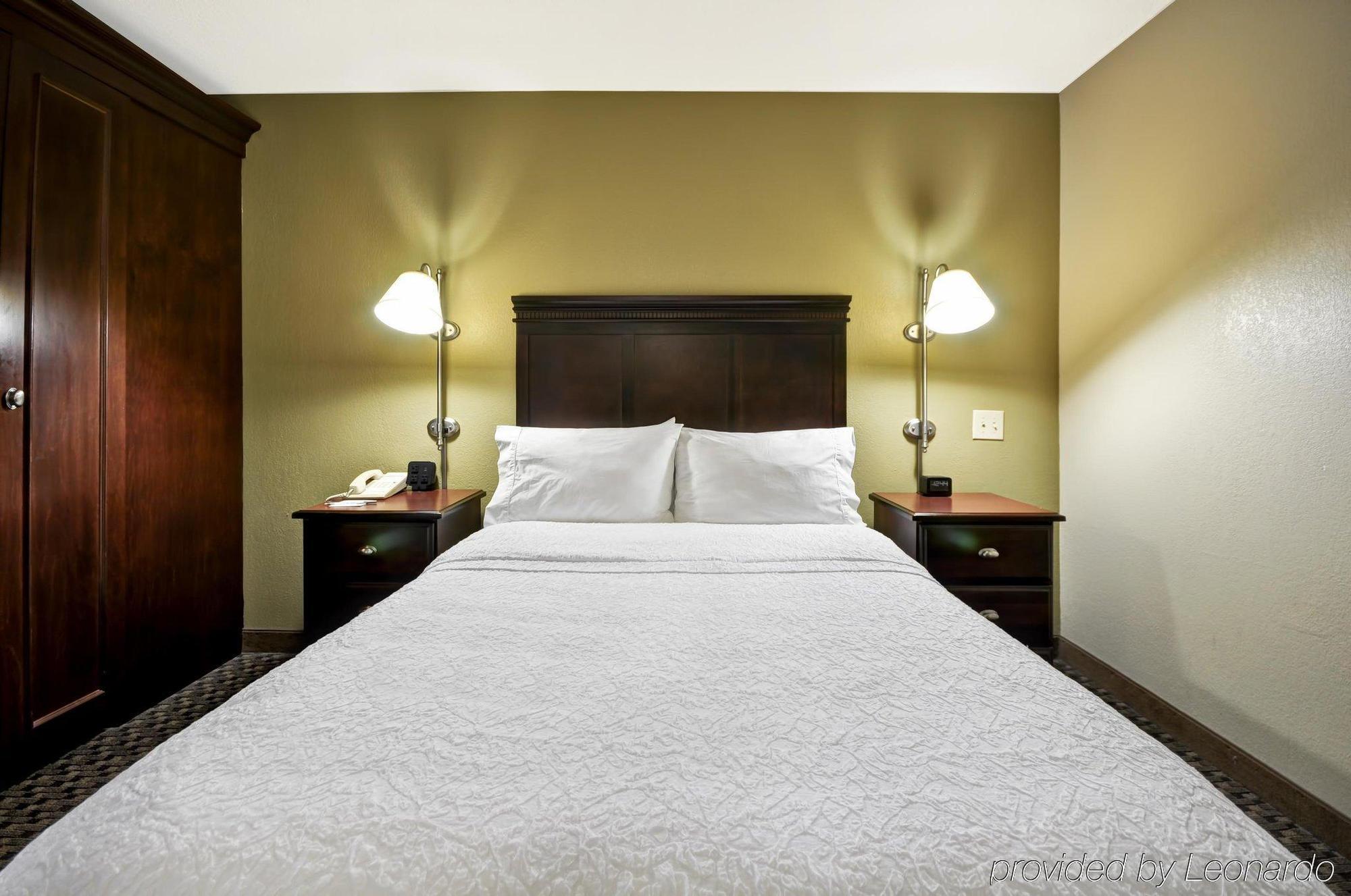 Wingate By Wyndham Charleston Coliseum Hotell North Charleston Exteriör bild