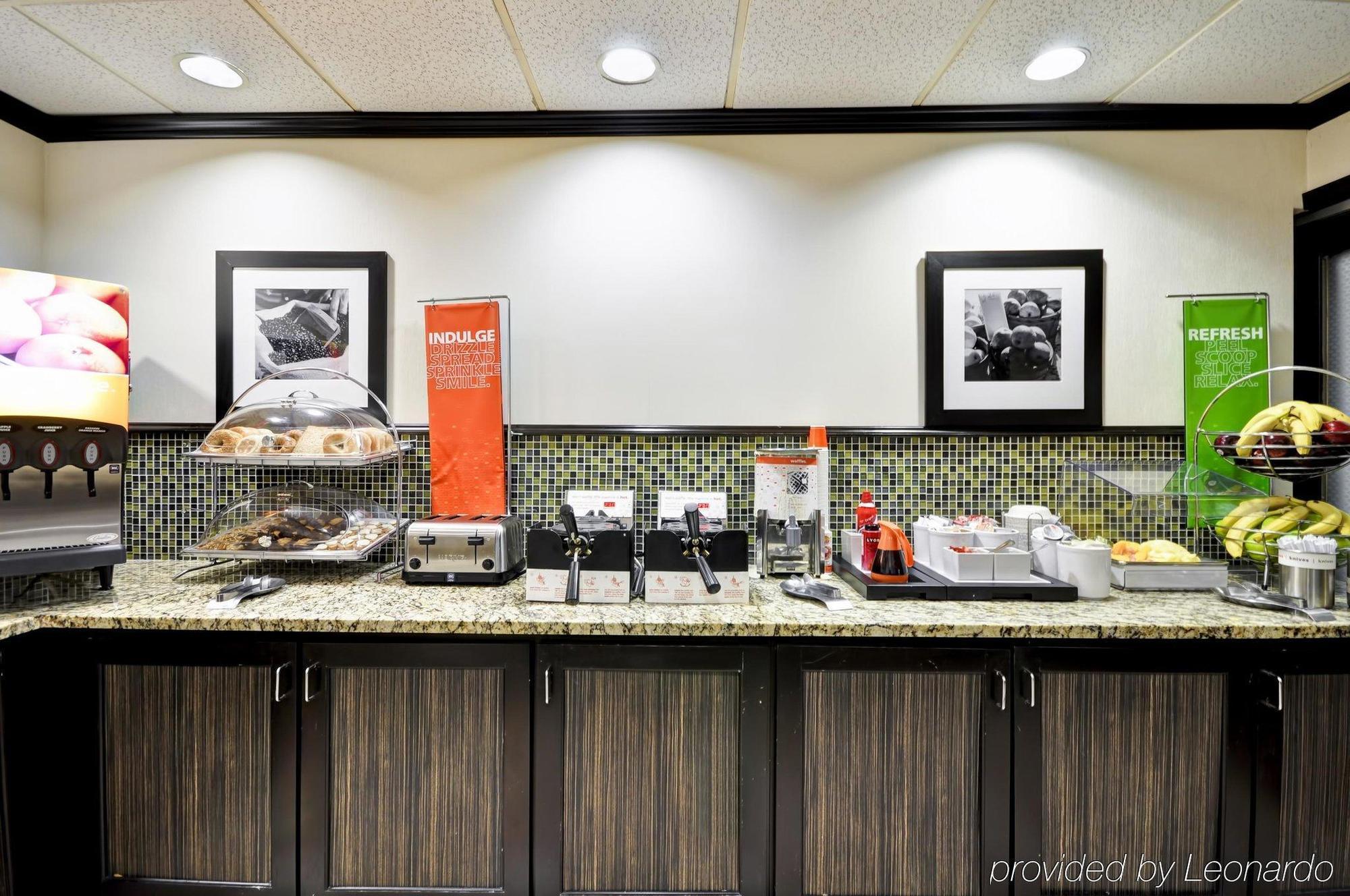 Wingate By Wyndham Charleston Coliseum Hotell North Charleston Exteriör bild