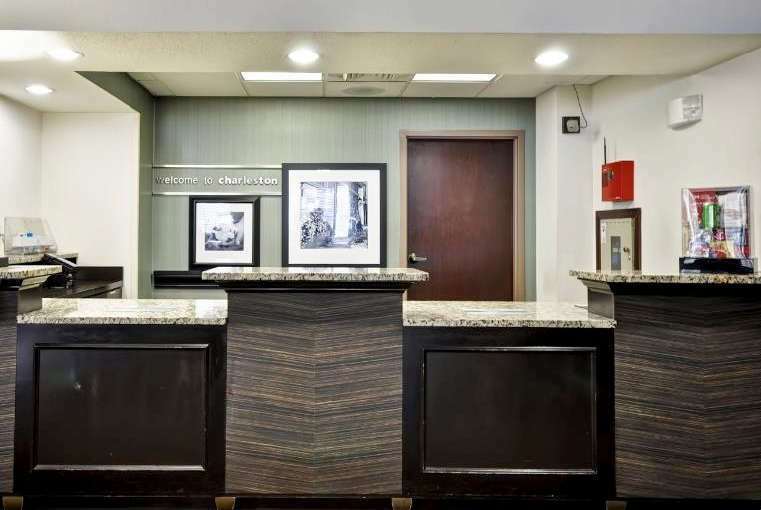 Wingate By Wyndham Charleston Coliseum Hotell North Charleston Inreriör bild