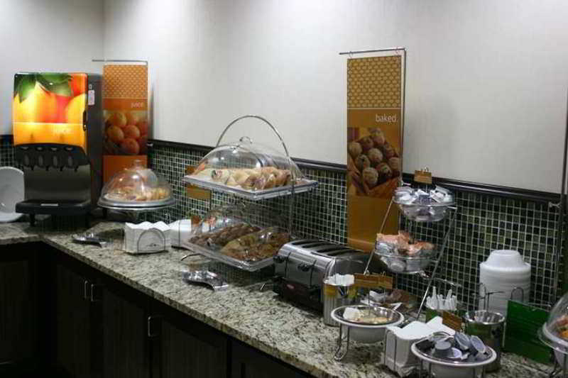 Wingate By Wyndham Charleston Coliseum Hotell North Charleston Restaurang bild